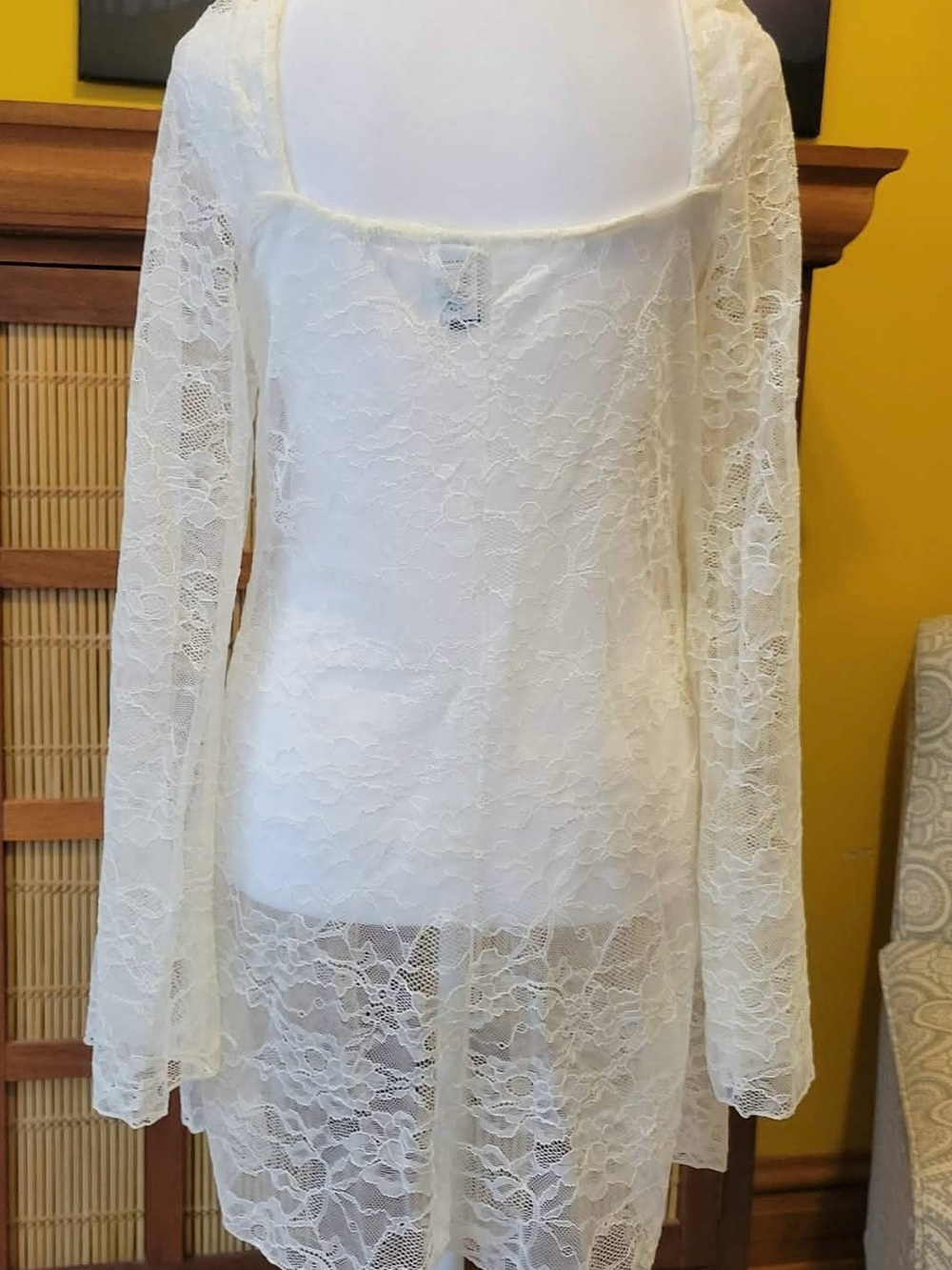 Lace Tie-Front Robe - Picture 2 of 6